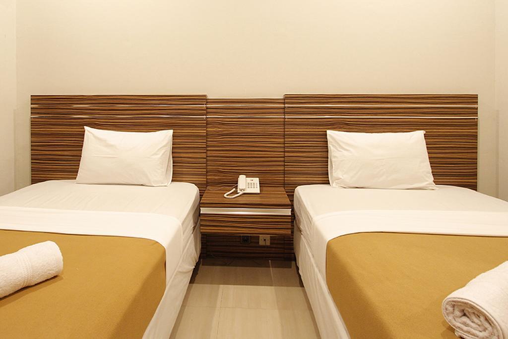 Palapa Hotel Mataram Esterno foto
