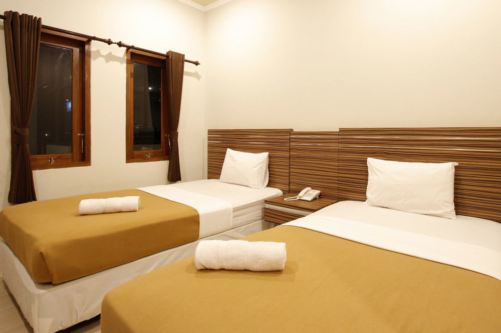 Palapa Hotel Mataram Esterno foto