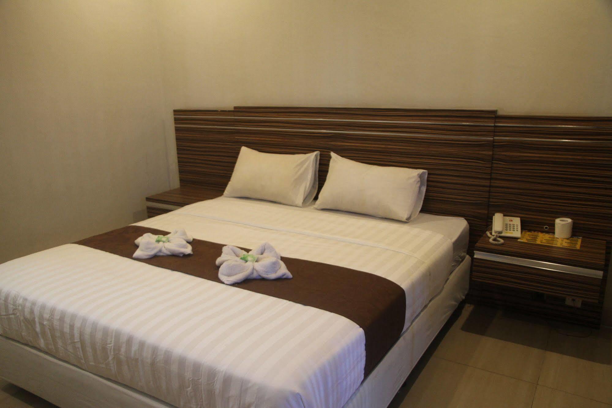 Palapa Hotel Mataram Esterno foto